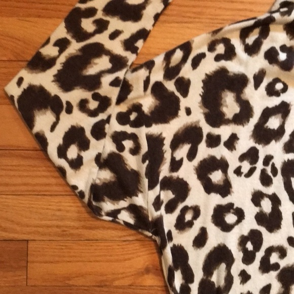 Gibsonlook Pullover Top Size L Brown/Tan Animal Print Dolman Sleeves Soft fabric - Picture 7 of 8
